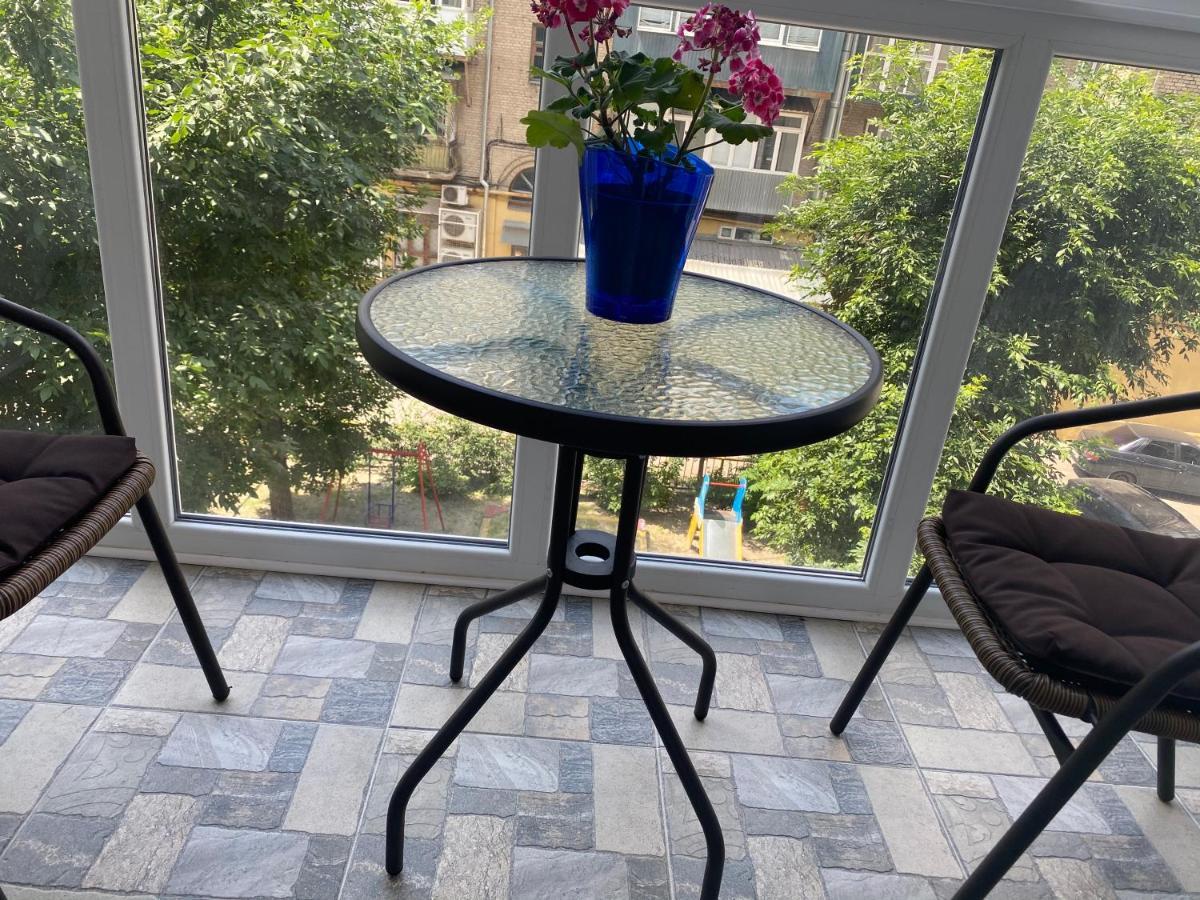 New Luxury In The Center On Konstitution Square Apartment *
