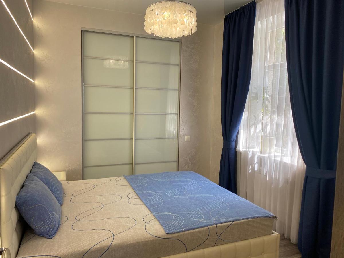 New Luxury In The Center On Konstitution Square Apartment *