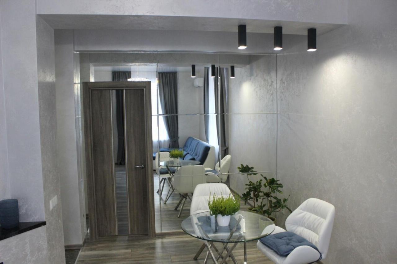 New Luxury In The Center On Konstitution Square