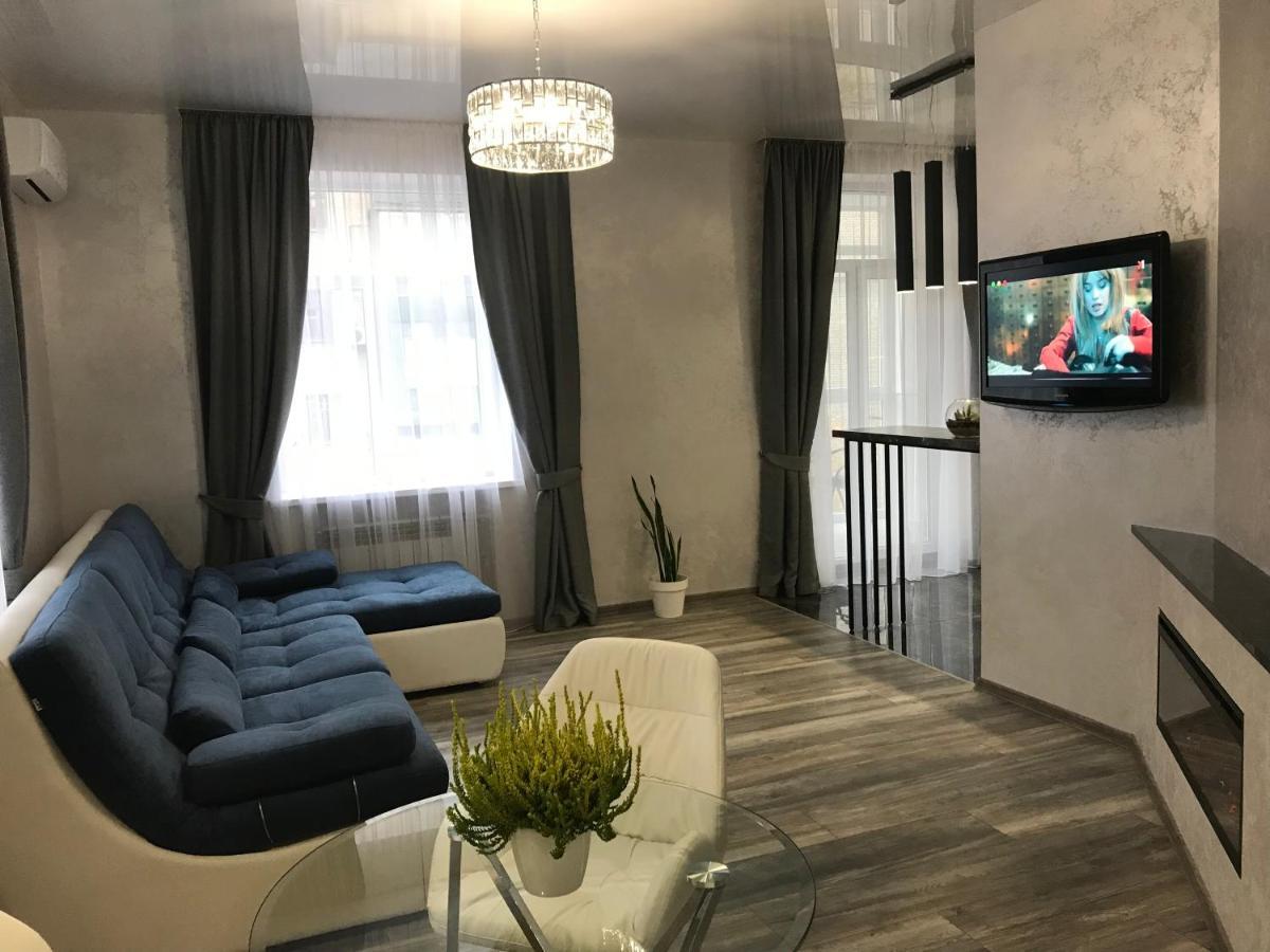 New Luxury In The Center On Konstitution Square