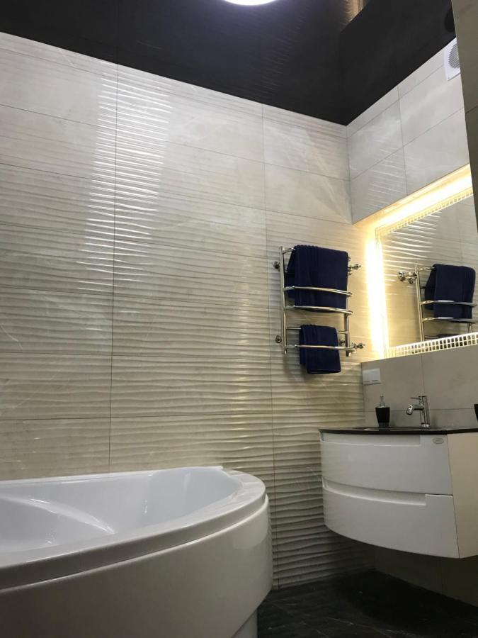 New Luxury In The Center On Konstitution Square Kharkiv