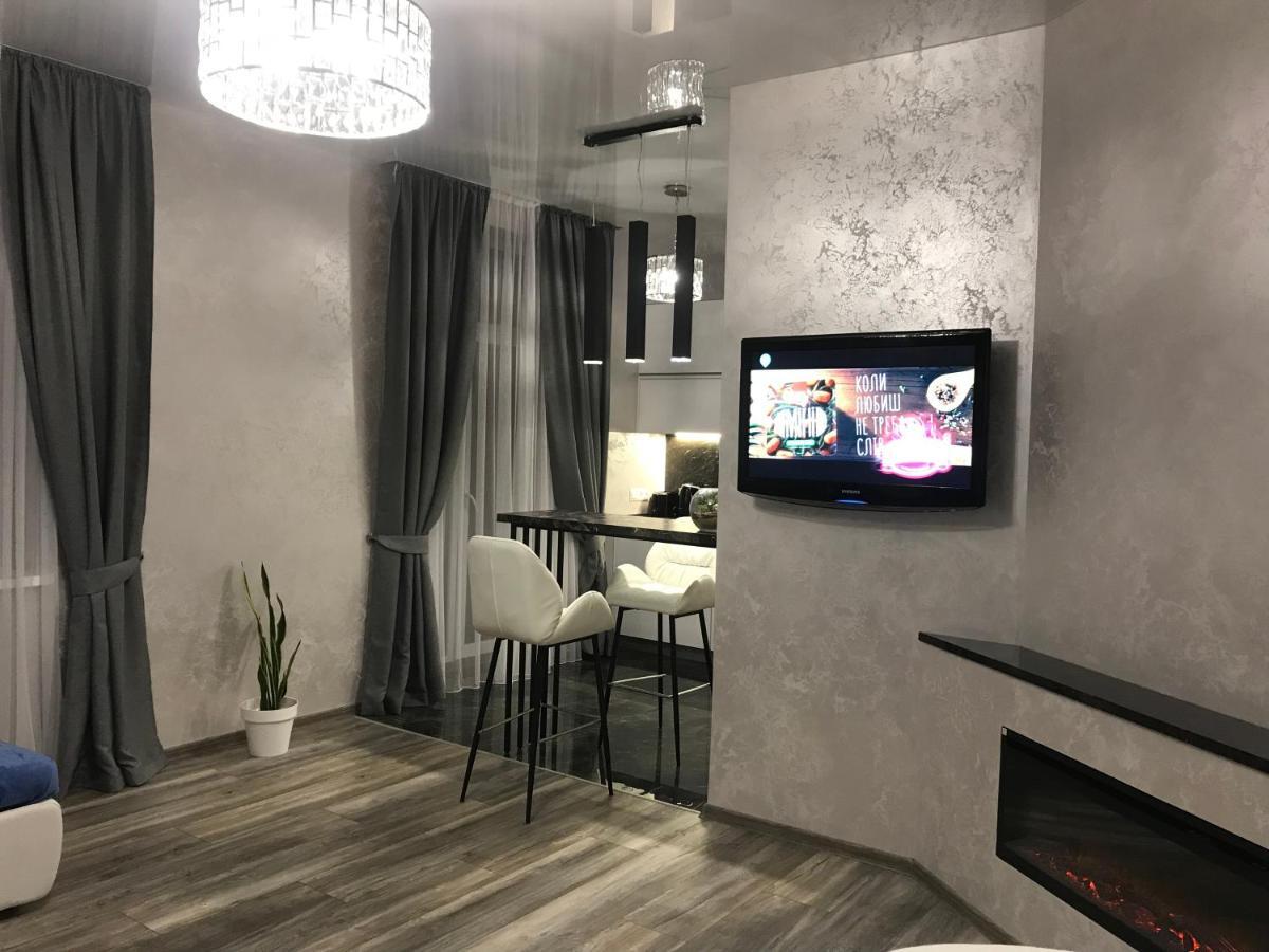 New Luxury In The Center On Konstitution Square